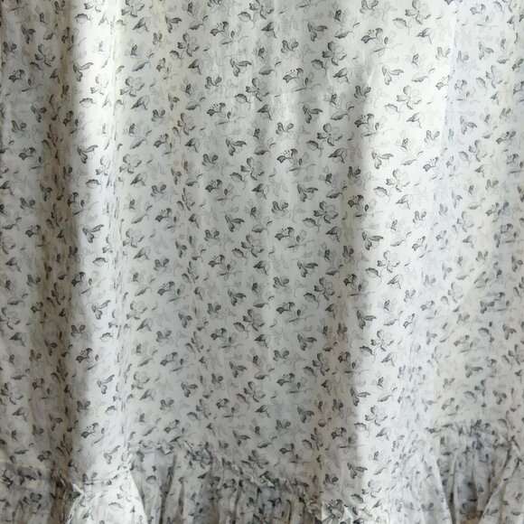Vintage Antique 1890s Skirt, Victorian Gray and White Floral Cotton with Ruffle - Picture 4 of 10